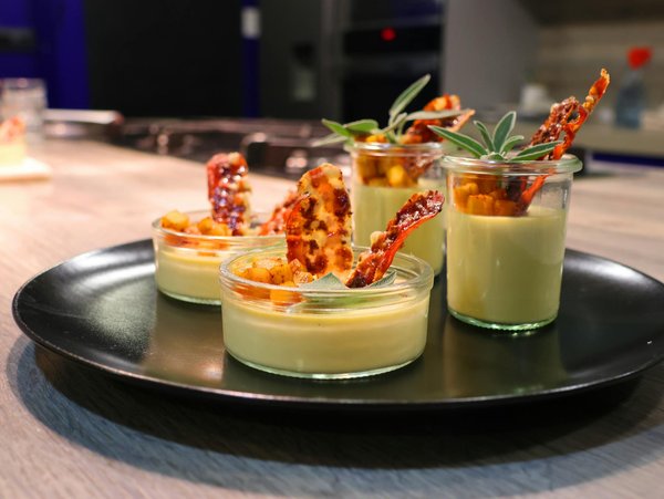 Guide Ultime pour une Soirée Dînatoire Économique et Réussie!